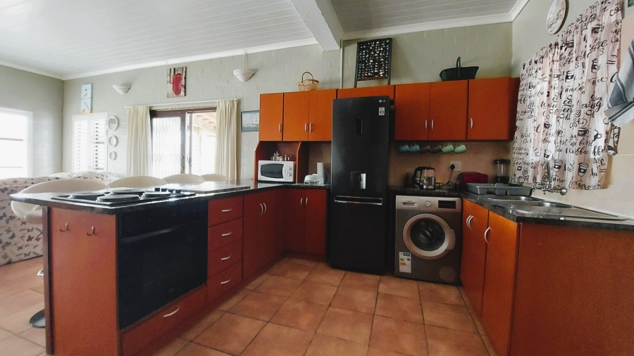 5 Bedroom Property for Sale in Britannia Bay Western Cape